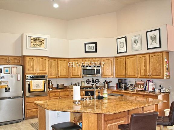 5th image of 7644 Splashing River Ct