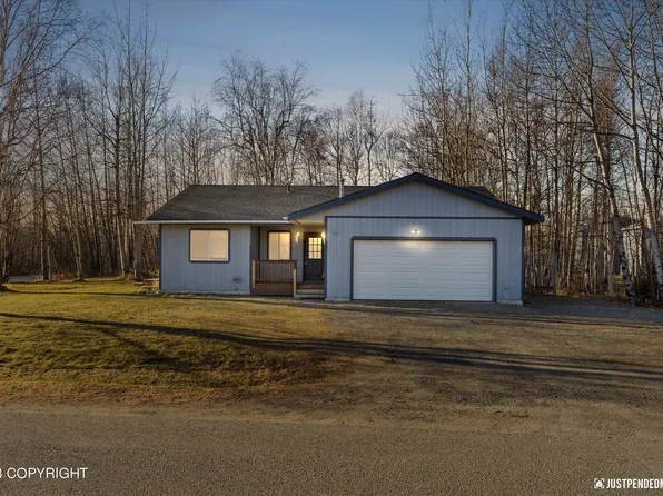 880 E Goldendale Dr, Wasilla, AK 99654