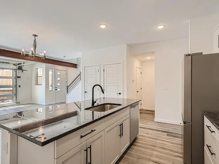 6361 Nelson St — Photo 1