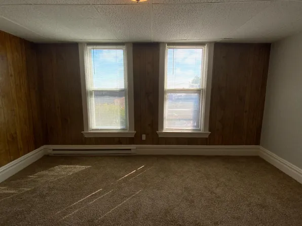 25 W 4th St Unit B, Duluth, MN 55806