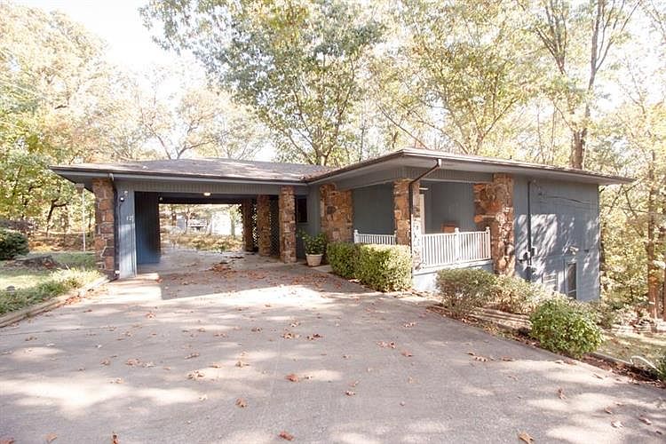 1st image of 12 Lulworth Ln