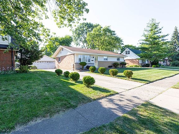 3rd image of 9148 Southfield Dr
