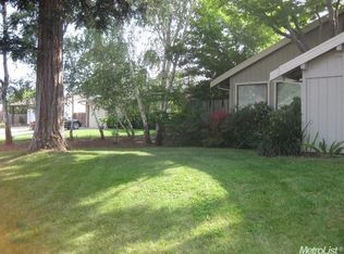 10010 Biscanewoods Way, Sacramento, CA