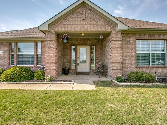 3rd image of 859 Fairview Dr