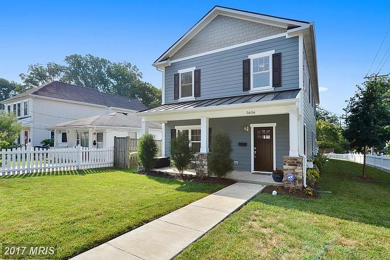 Stunning Blend of Modern and Country Charm
