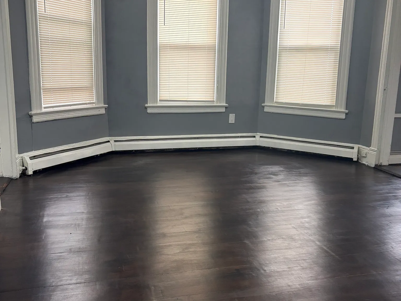 3 bed, 1.0 bath, 3538 sqft, $1,750 — Photo 4