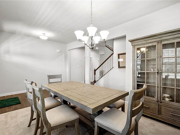 4th image of 2027 Pinnacle Way