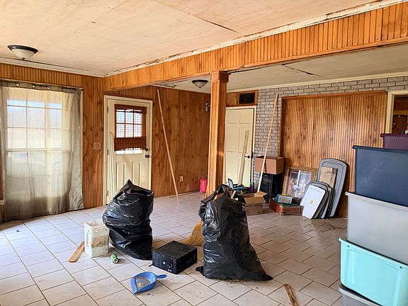 5th image of 60116 Seminole Rd