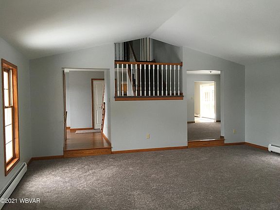 2nd image of 175 W 9th Ave S