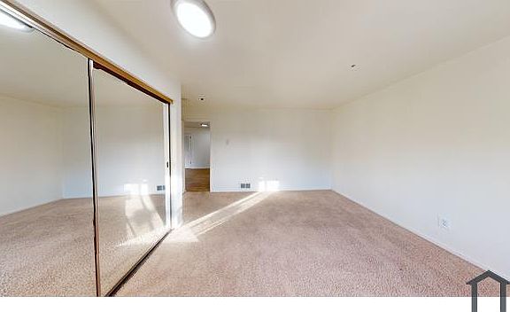5th image of 9724 Mountain Blvd APT 6