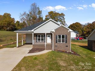 1270 N Shaver St, Salisbury, NC 28144