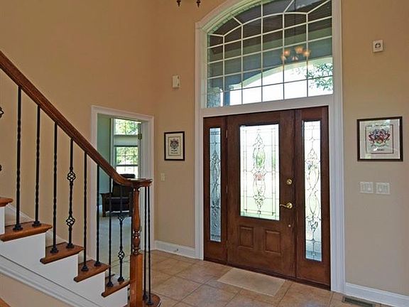 2nd image of 8201 Ascot Glen Ct