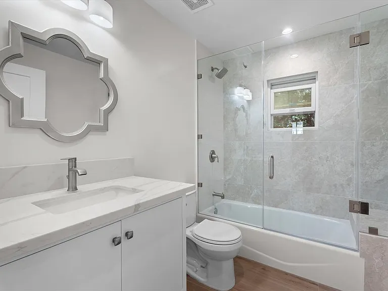 1208 E Maple Ave #A — Photo 3