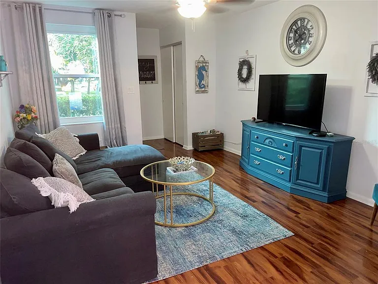 4304 La Riviera Ct — Photo 9