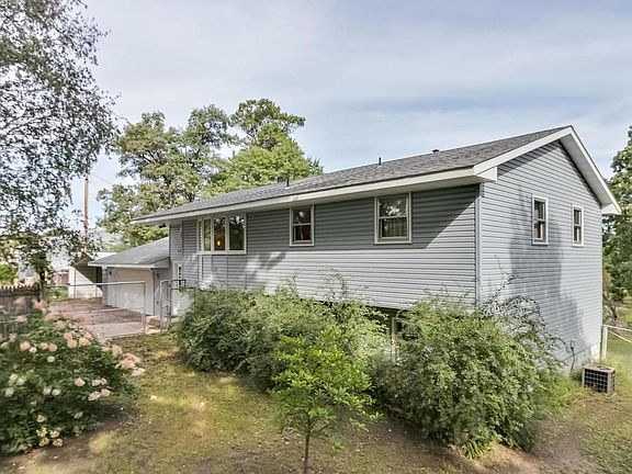 5th image of 5541 305th Ln NW