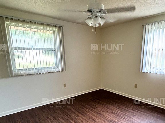 3rd image of 23 W Cardinal Ln