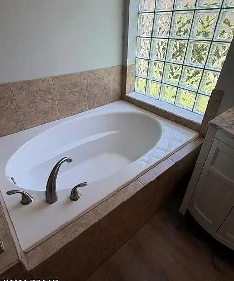 6807 Henno Ct — Photo 30