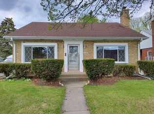 2084 Miner St, Des Plaines, IL 60016