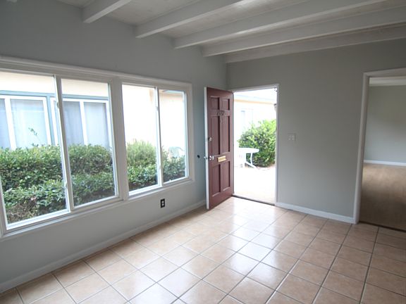 4th image of 7332 La Jolla Blvd