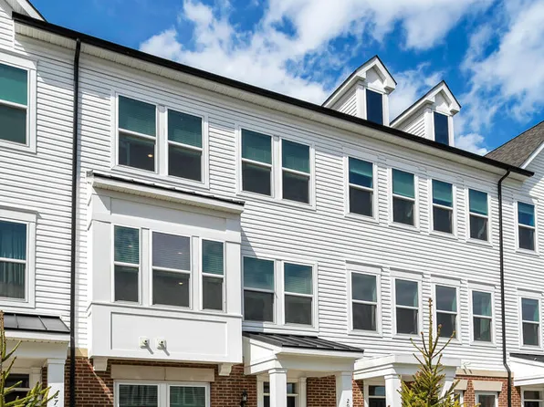 29 Signal Avenue, Oceanport, NJ 07757