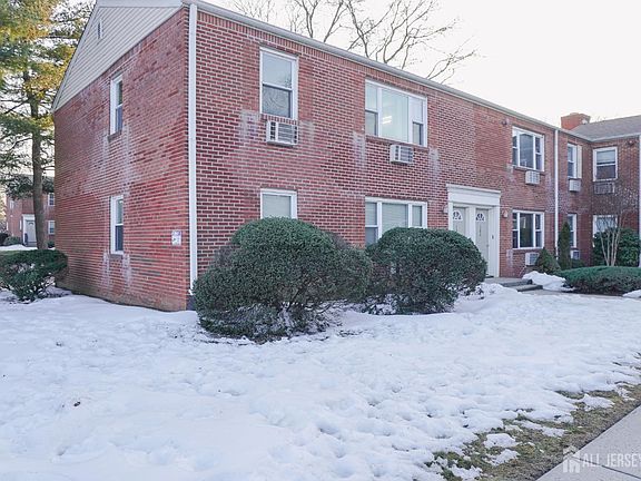 3rd image of 72 Fox Rd APT 1B