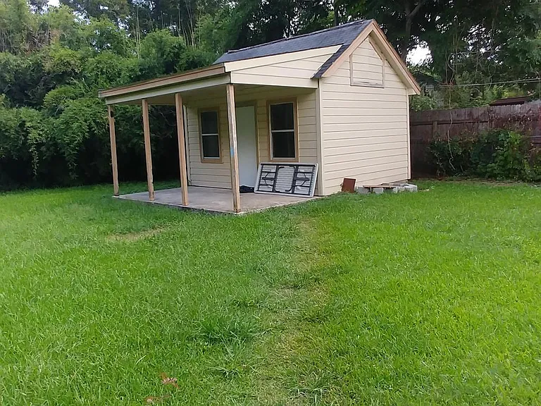 104 Caladium St — Photo 18