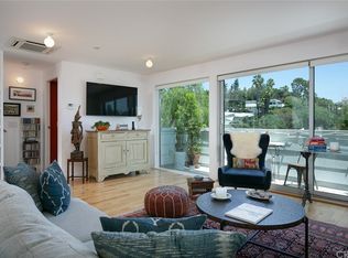 1704 Brewer Trl, Los Angeles, CA 90026