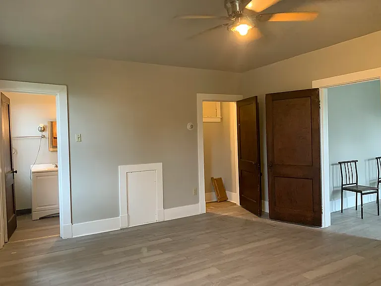 359 Ridgewood Ave #1 — Photo 3