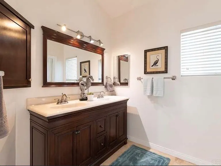 253 Elm Ave — Photo 15