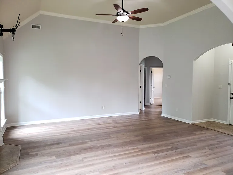 1394 Raven Rd — Photo 5