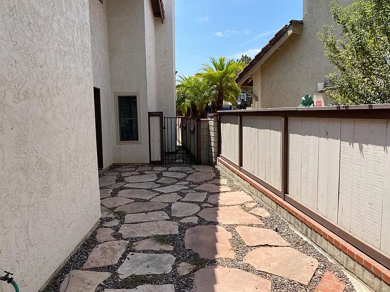 12594 Heatherfield Ln — Photo 20