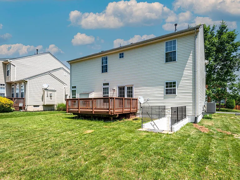 15121 Toccoa Ct — Photo 39