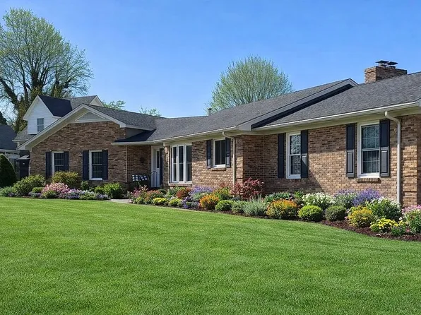 995 College St, Smiths Grove, KY 42171