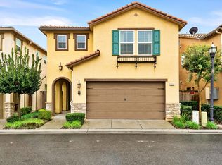 3219 W Reflections Dr, Fresno, CA