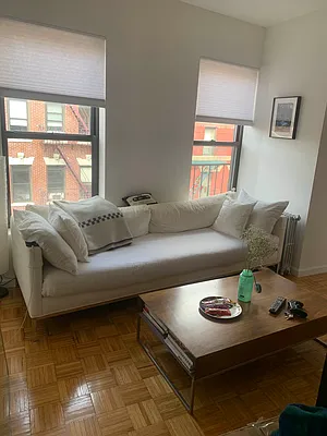 Rented by M.Grossman R.E. Management | media 19