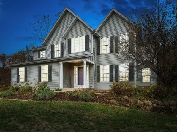 66157 Meadow View Ct, Edwardsburg, MI 49112