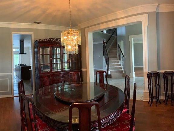 3rd image of 1424 Harrington Dr