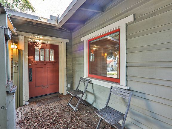 3rd image of 658 Ocean Park Blvd
