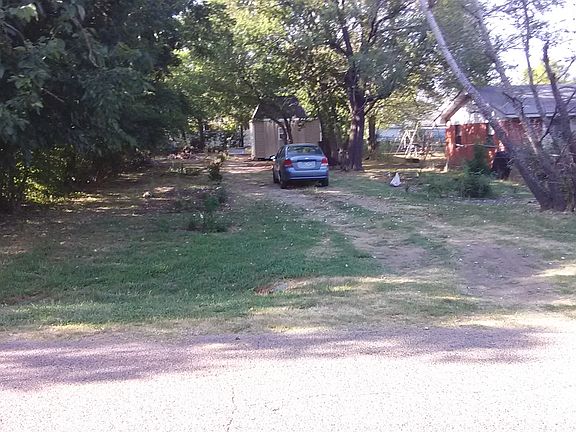 2nd image of 315 W North St