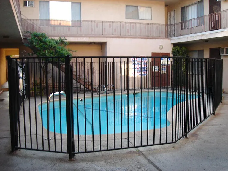 6535 Fulton Ave — Photo 7