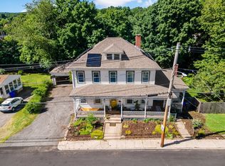 95 Maple Ave, West Warwick, RI 02893