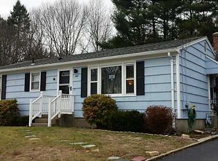 148 Zinnia Dr, Cranston, RI 02920