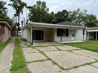 3040 Alvina Ave, Warren, MI 48091