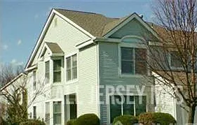 2 bed, 2.5 bath, $3,300 — Photo 2