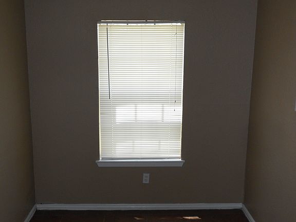 4th image of 209 Roberts Cir APT B