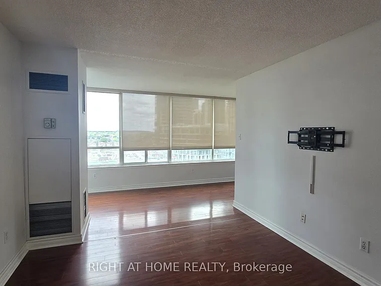 550 Webb Dr #914 — Photo 25