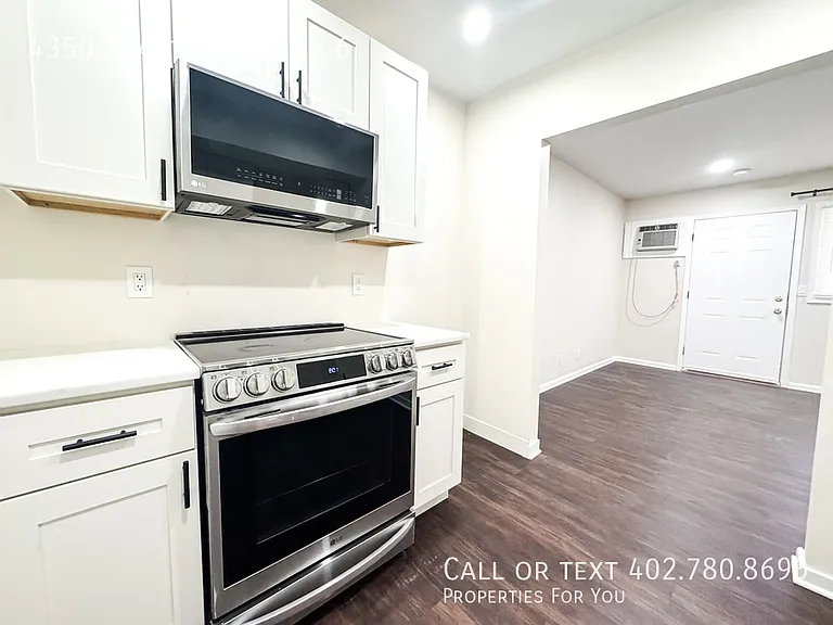 4350 S 48th St #6 — Photo 10
