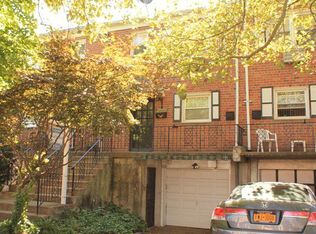 6136 69th Pl, Flushing, NY 11379