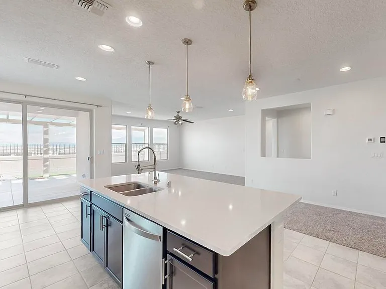 6405 Kings Canyon Cv NE — Photo 22