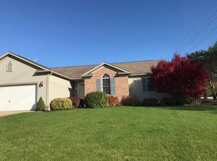 4015 Glenrich Cir, Stow, OH 44224